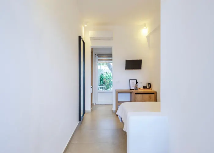 Jason Отель Гластрос